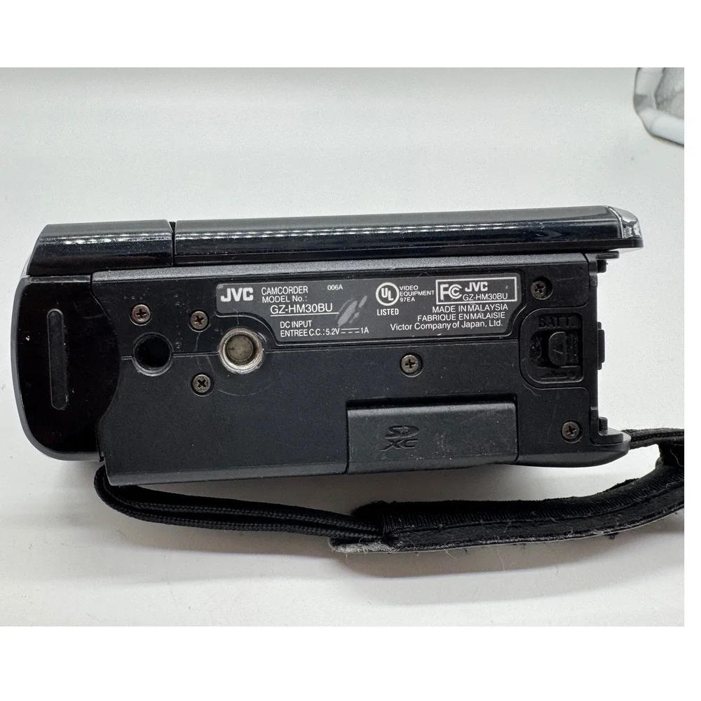 JVC Everio GZ-HM30BU HD Camcorder Black 40x Optical Zoom Untested For Parts